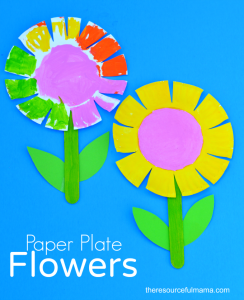 Blumen aus Papptellern