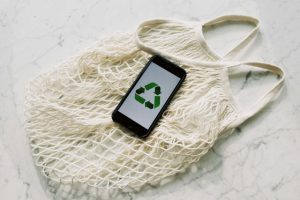 Einkaufsnetz mit Handy Recyclingsymbol