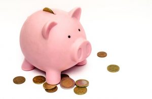 Sparschwein mit Geld