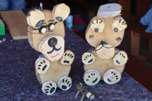Bastelarbeiten aus Holz