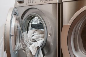 Waschmaschine mit Handtuch